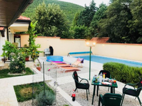 apartmani sa bazenom i saunom